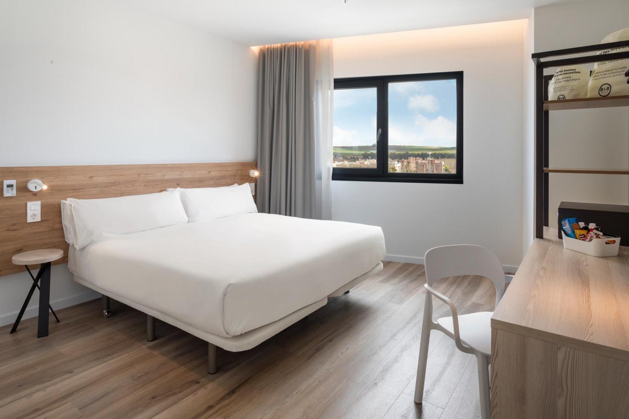 Hotel B&B Hotel Ecija 3*